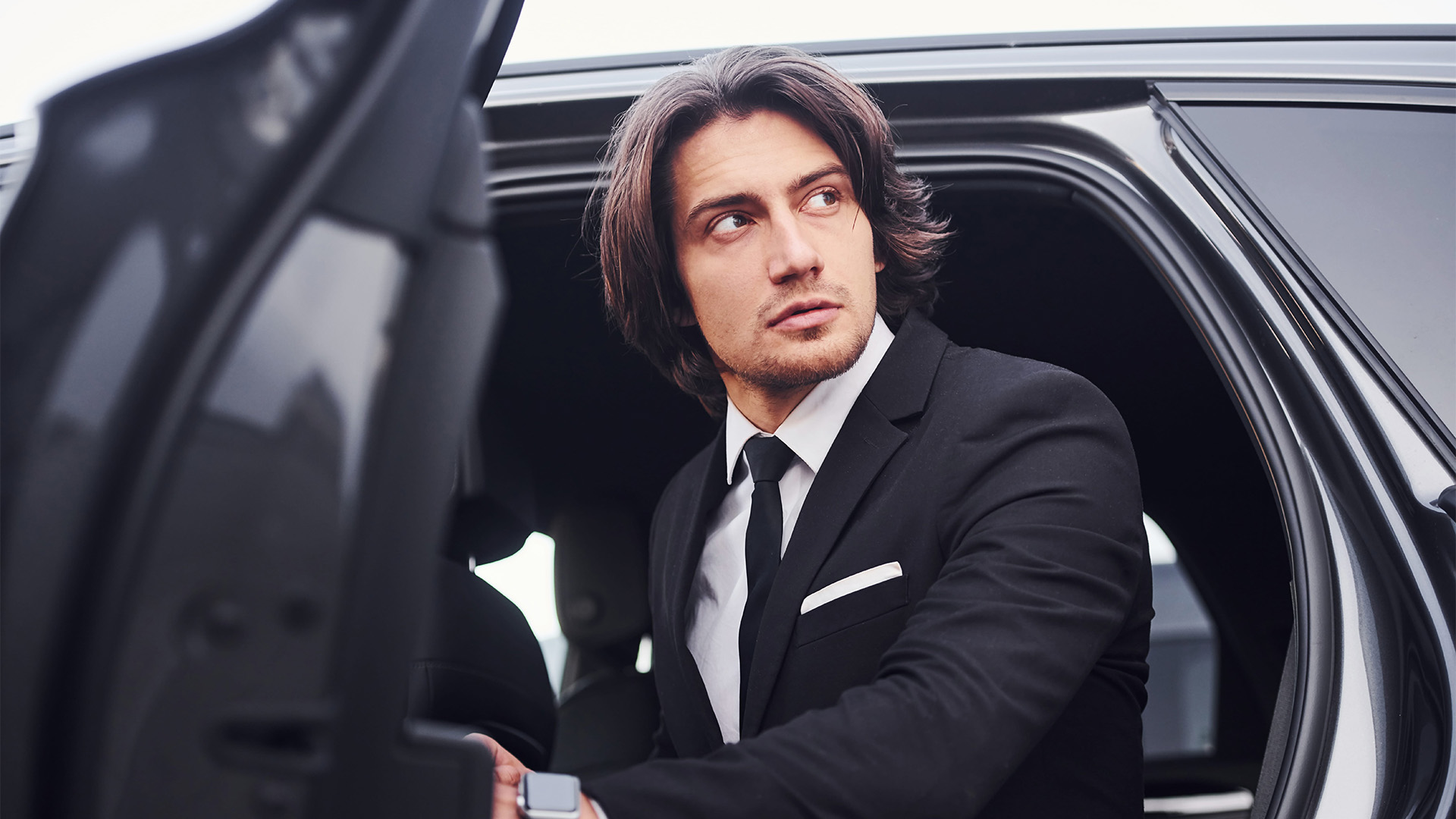 Chauffeur and limousine service